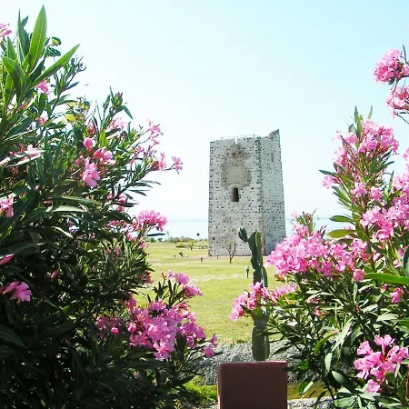 Salinas. For 4. Terrace/parking/pools/gym/4mins * Estepona