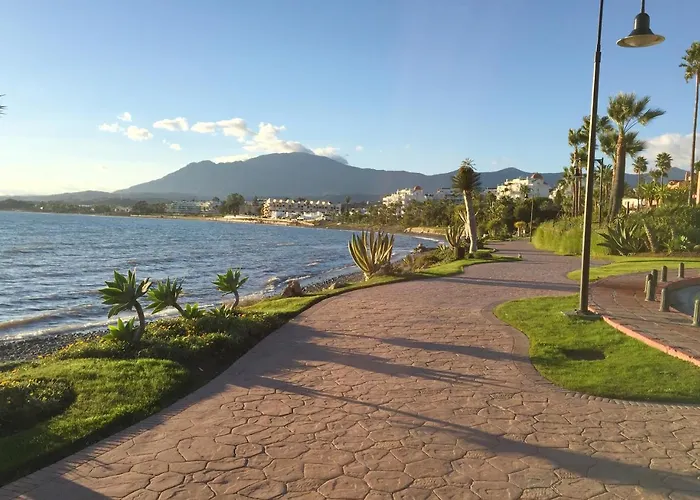 Apartment Salinas. For 4. Terrace/parking/pools/gym/4mins