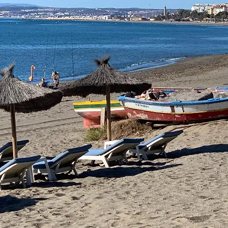 Salinas. For 4. Terrace/parking/pools/gym/4mins Estepona