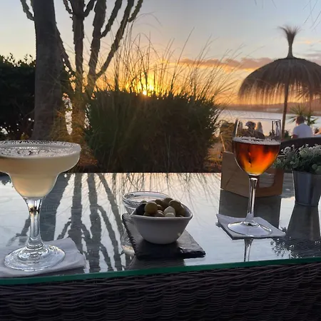 Salinas. For 4. Terrace/parking/pools/gym/4mins * Estepona