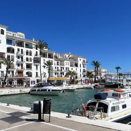 Salinas. For 4. Terrace/parking/pools/gym/4mins شقة *