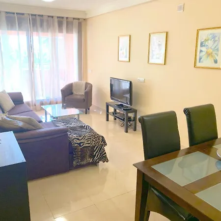 Apartment Salinas. For 4. Terrace/parking/pools/gym/4mins *